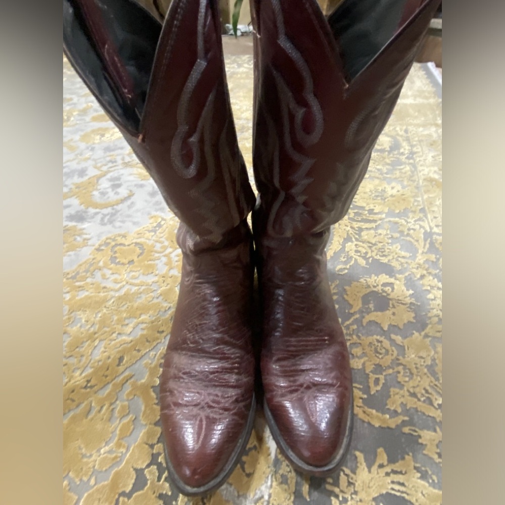 Justin boots size 9.5.